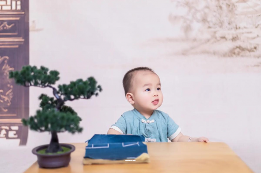 安达宝宝喊肚子疼怎么回事